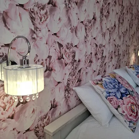 Silver Boutique בית הארחה 3*
