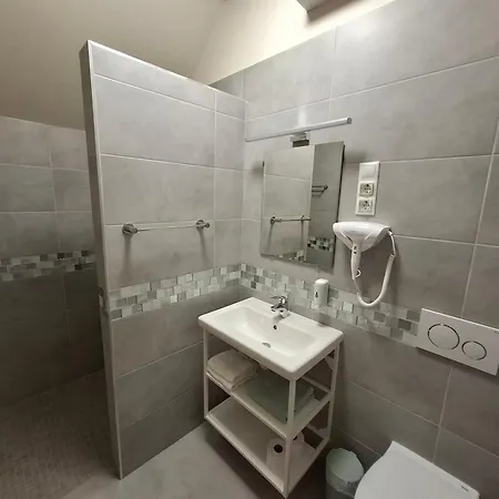 Silver Boutique בית הארחה אגר